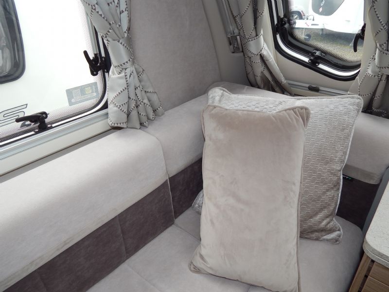 2020 Swift Elegance 530