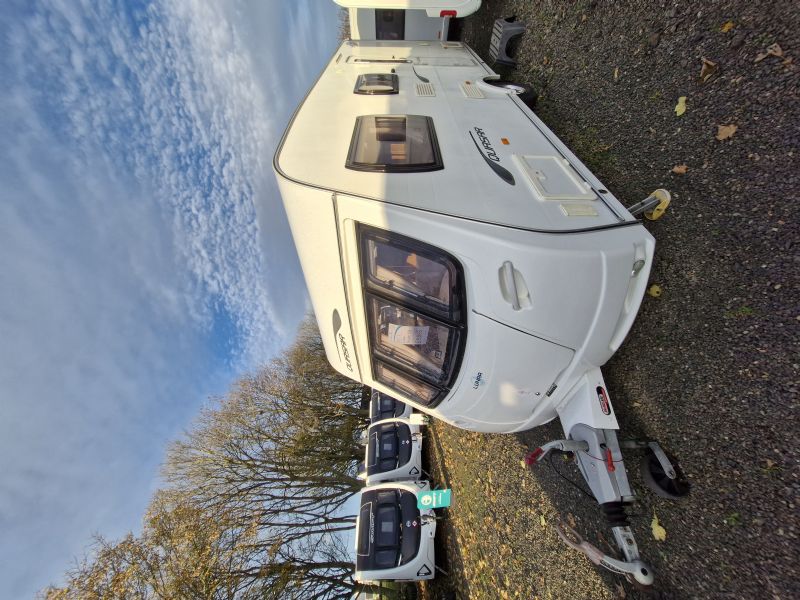 2011 Lunar Quasar 524 4B