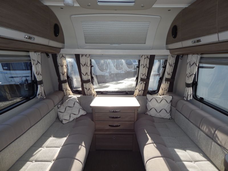 2017 Compass Capiro 530