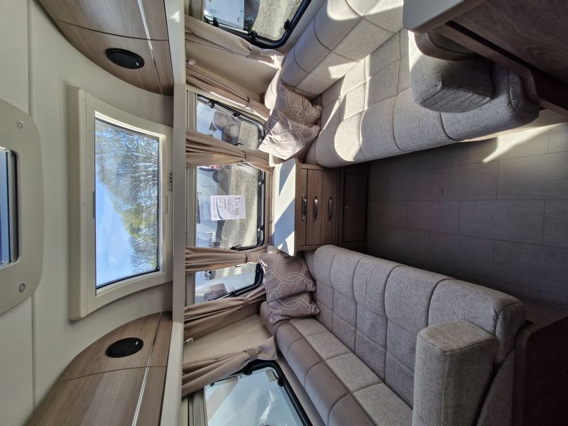 2020 Compass Capiro 574