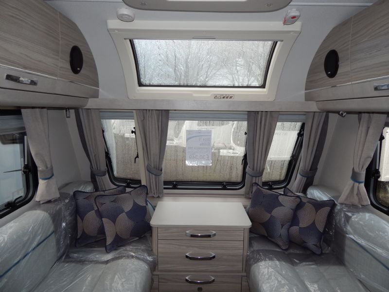 2024 Elddis Connoisseur 585