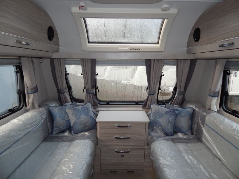 2024 Elddis Connoisseur 840