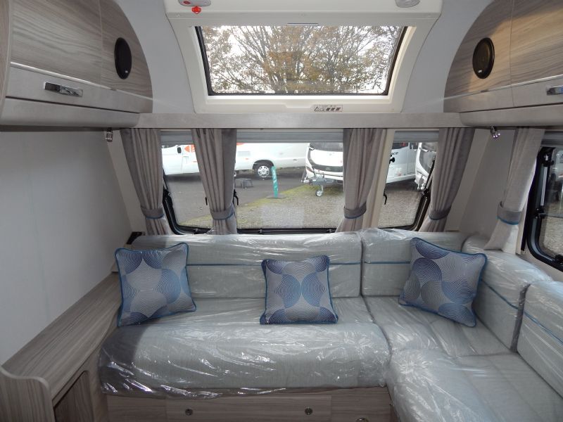 2024 Elddis Connoisseur 454