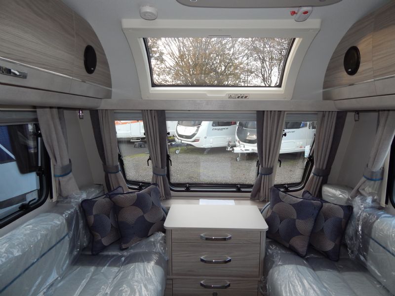 2024 Elddis Connoisseur 550